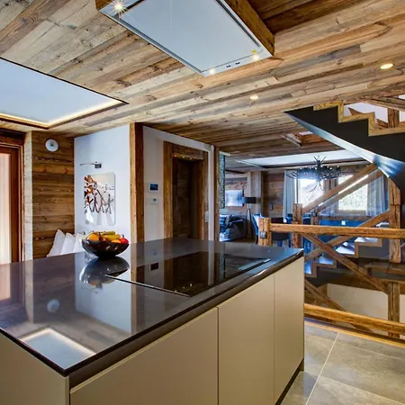 Apartment Opulent Luxury Escape In Jacuzzi *